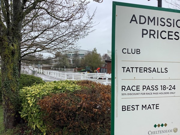 Picture of Cheltenham Racecourse