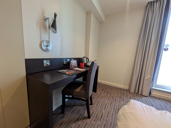 Image of desk in the room