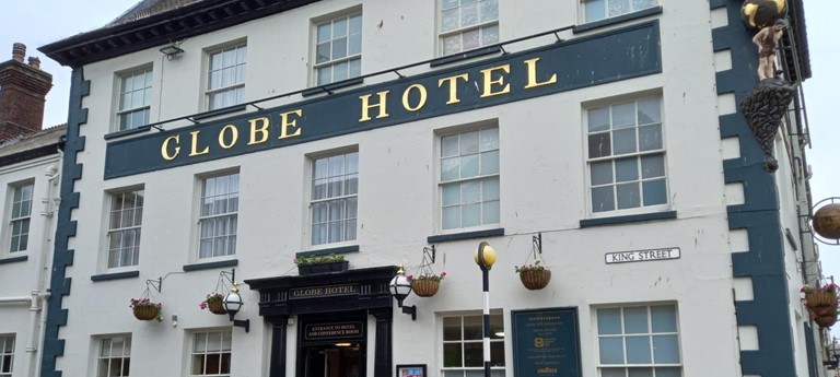 Globe Wetherspoon