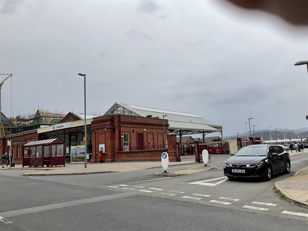 LLANDUDNO STATION.