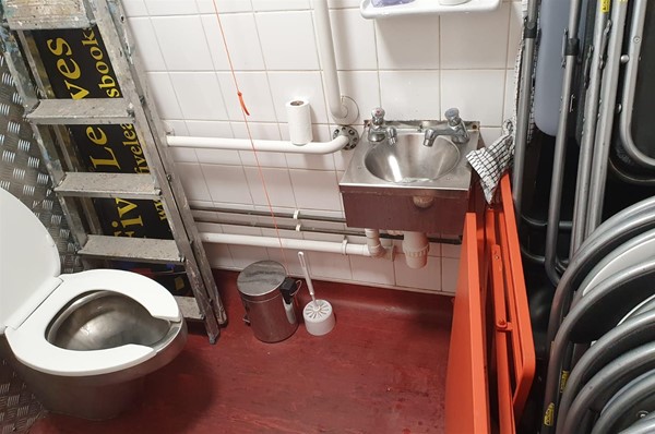 Toilet