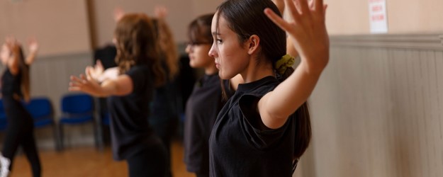 Contemporary Youth Dance article image