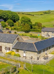 Nettlecombe Farm Holiday Cottages and Fishing Lakes