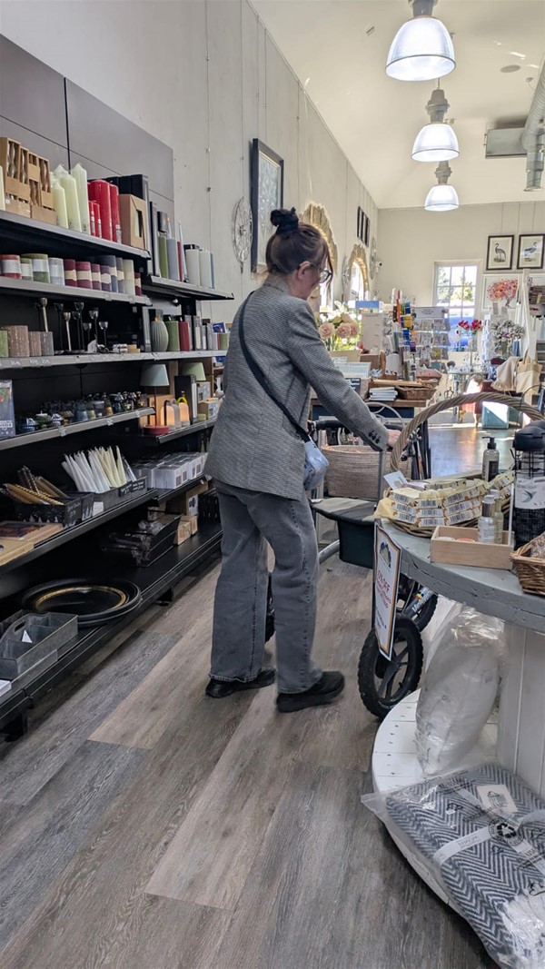 The gift shop has wide aisles.
