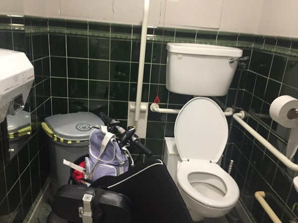 Picture of a toilet