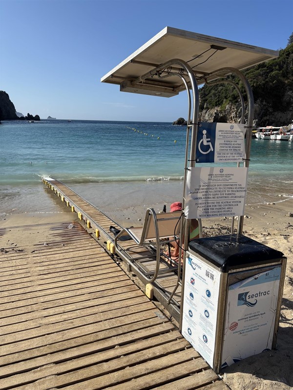Chair to glide you in to the sea