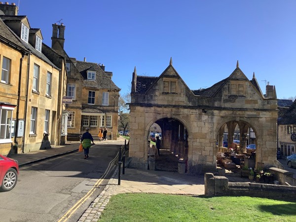 on the narrow lane behind the car park, it’s more attractive this way, and reach the old Market Hall