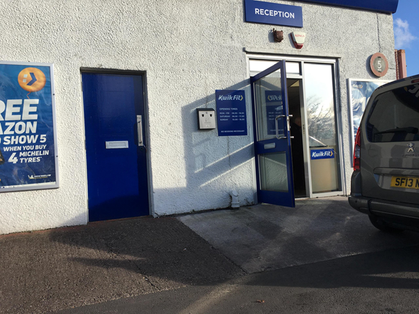 Image of the outside of Kwit Fit showing the ramp at the entrance to Kwit Fit.
