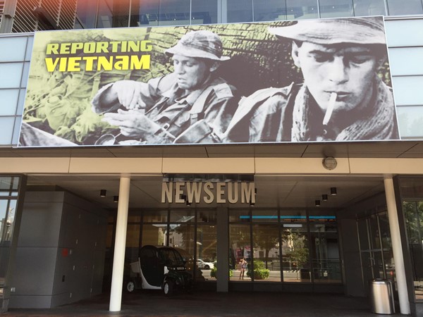 Picture of Newseum - Entrance to the Newseum in Washington