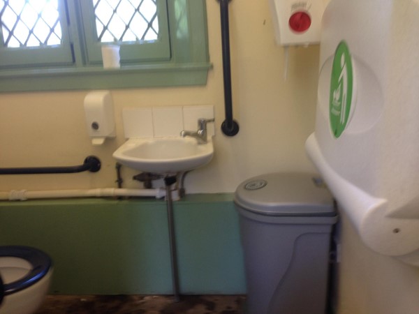 Picture of the accessible toilet at Lauriston Castle