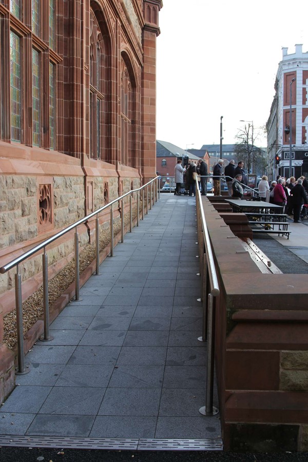 Picture of the Guildhall - Derry - Ramp
