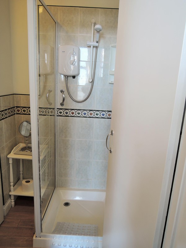 Shower in Sea Walk, sea front, ground floor room