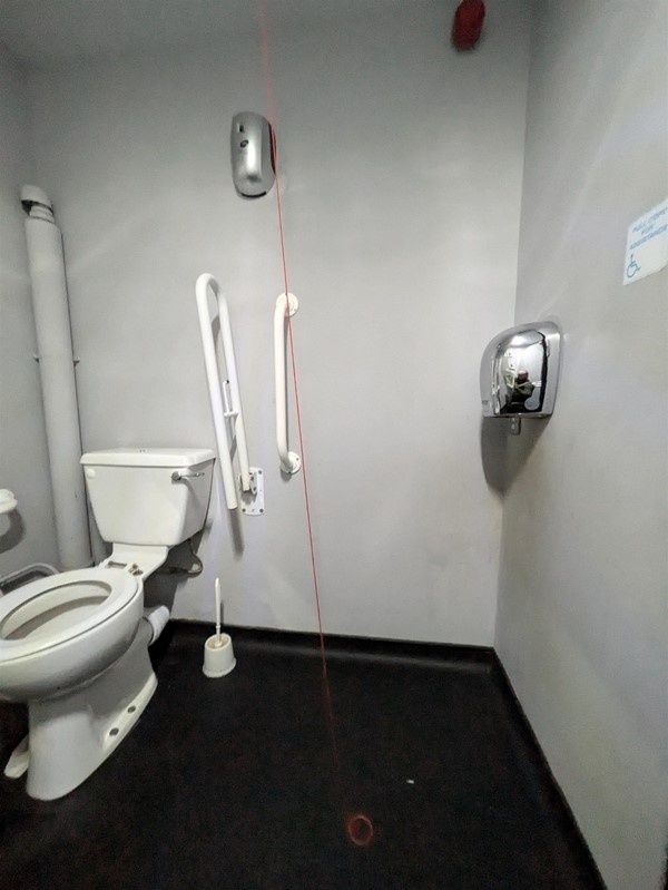 Image of accessible toilet left-side transfer space