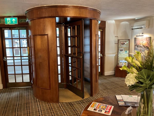 Picture of hotel entrance