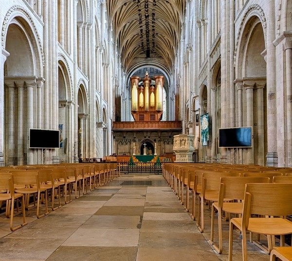 Image of the seating and altar in the cathedral