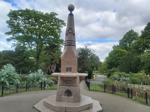 Memorial Fountain