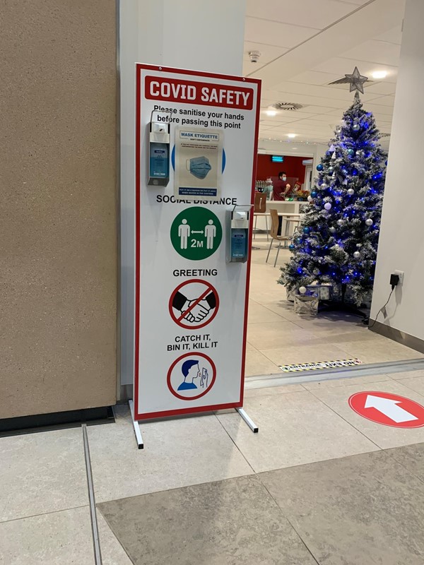 Picture of Covid precaution sign