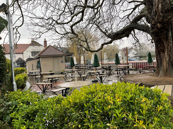 the Kings Arms inn