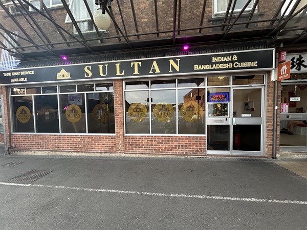 Image of the outside of the restaurant.