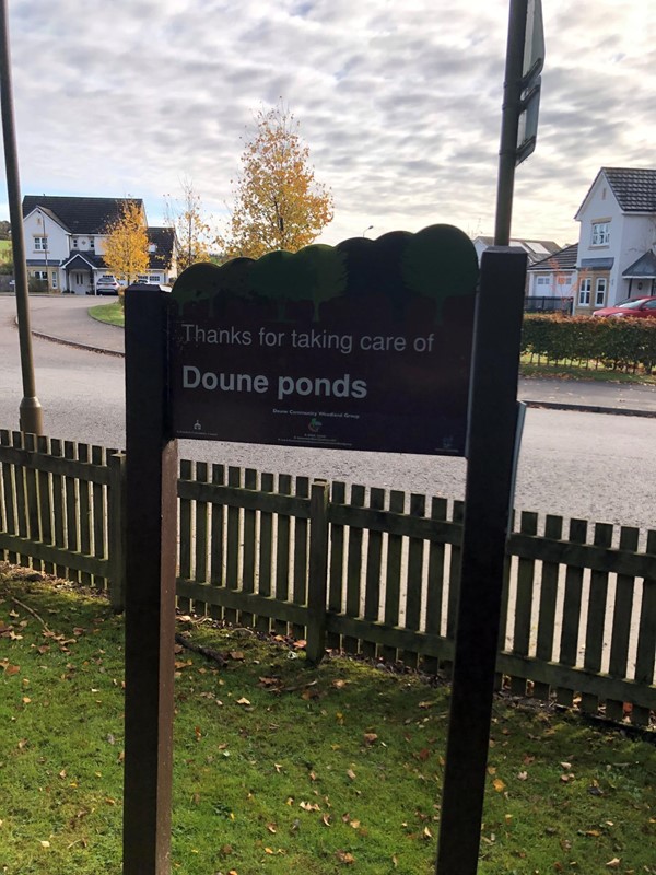 Sign at the entrance to Doune Ponds.