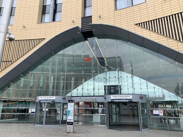 The entrance to Dundee railway station