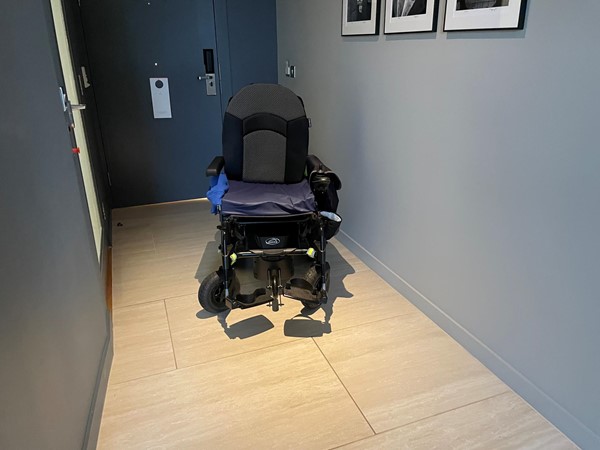Picture of a wheelchair in a room in Apex City Quay Hotel & Spa