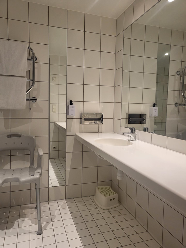 Image of an accessible bathroom