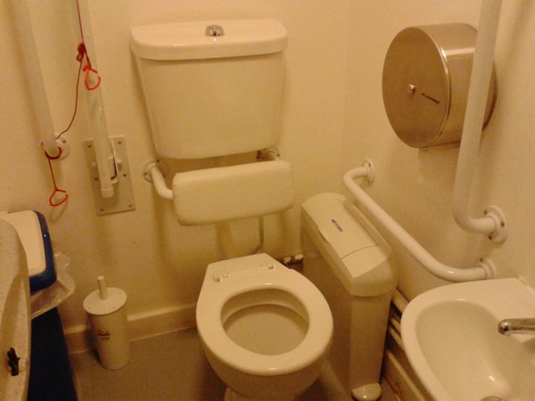 1st floor toilet