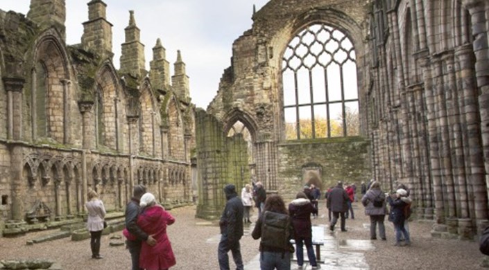 Palace of Holyroodhouse: Holyrood Abbey sensory event