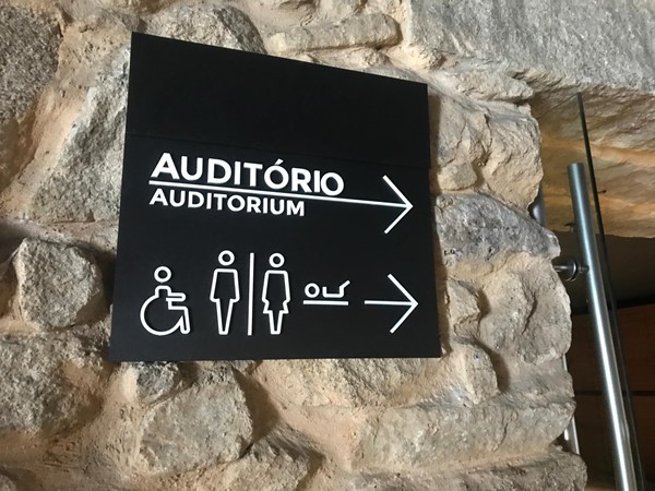 Signage to accessible loos.