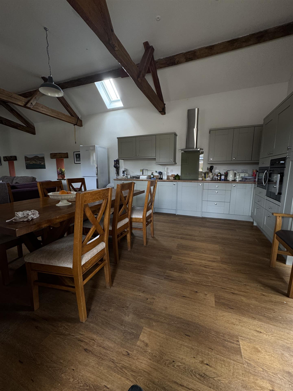 Kitchen diner