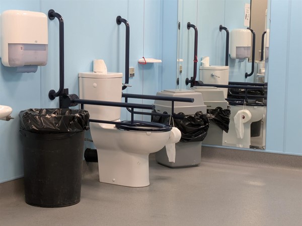 Image of toilet in the Changing Places toilet