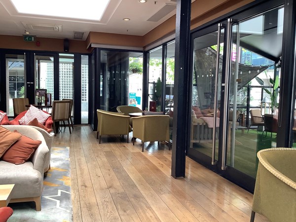 Seating area