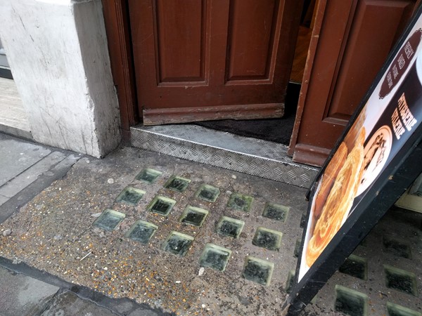 Patisserie Valerie, Old Compton Street - Step