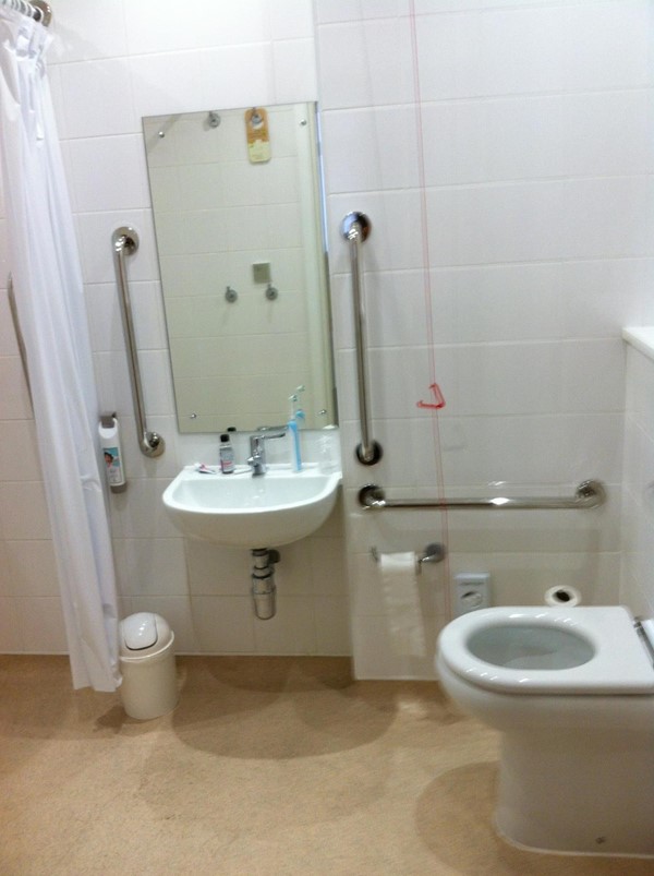 Picture of Hotel ibis Edinburgh Centre South Bridge - Bathroom