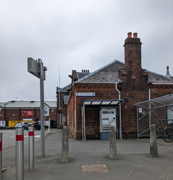 A further away image of the ticket machine.