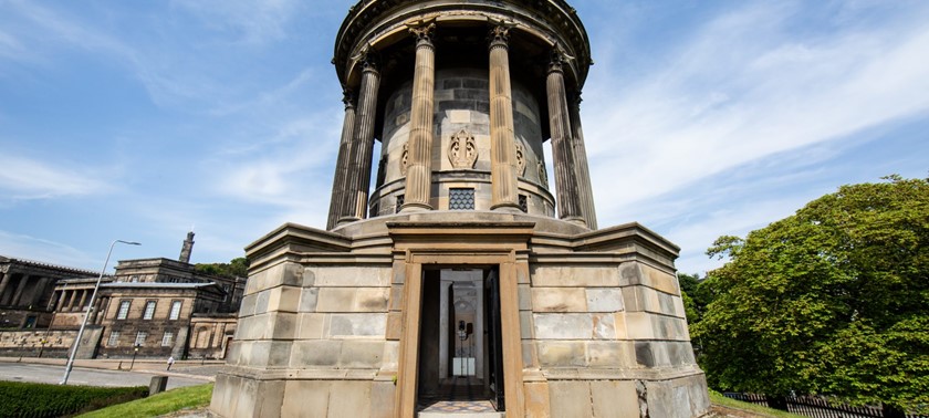 Pop -up - Edinburgh Art Festival at Burns Monument