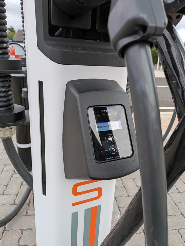 Image of card reader on EV terminal