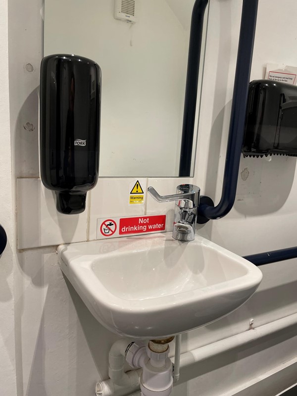 Handbasin