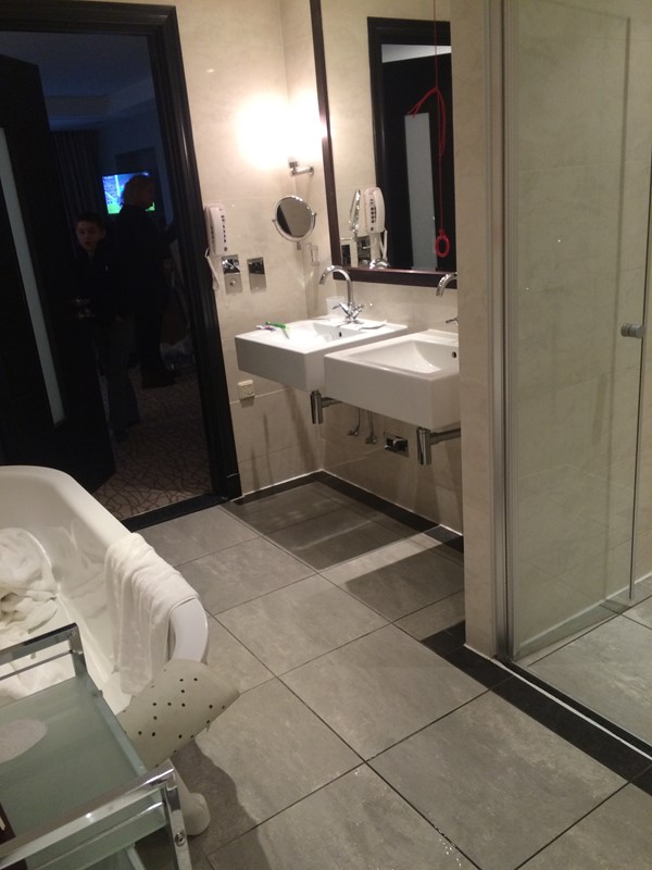 A Picture of The Gleneagles Hotel - Bathroom