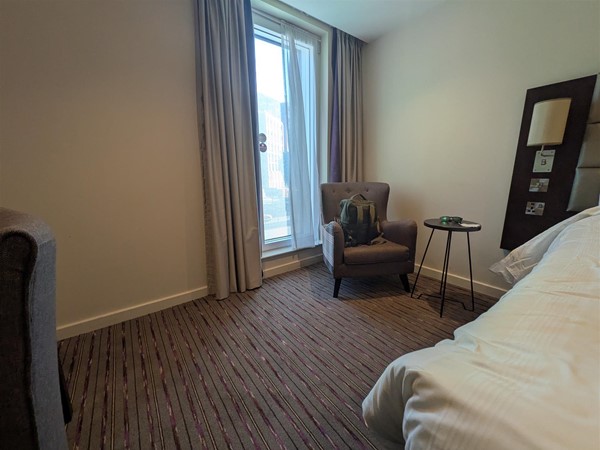 Image of bed and window in the bedroom