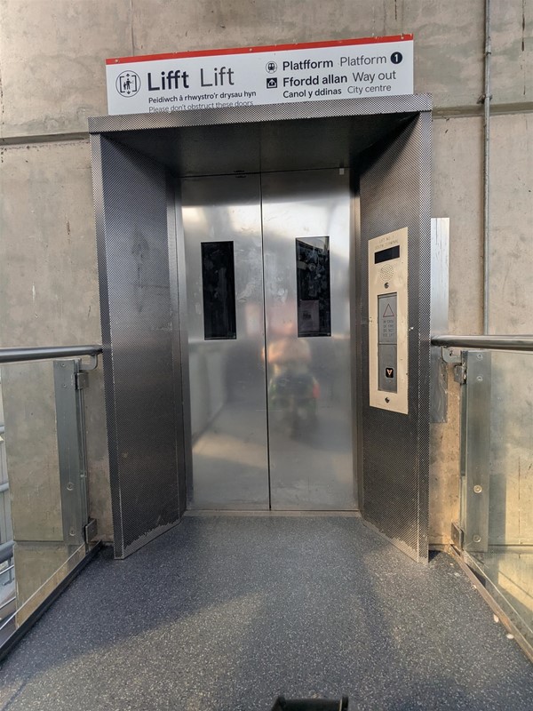 Image of doors to lift