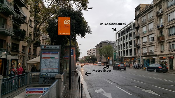 Street view metro stops