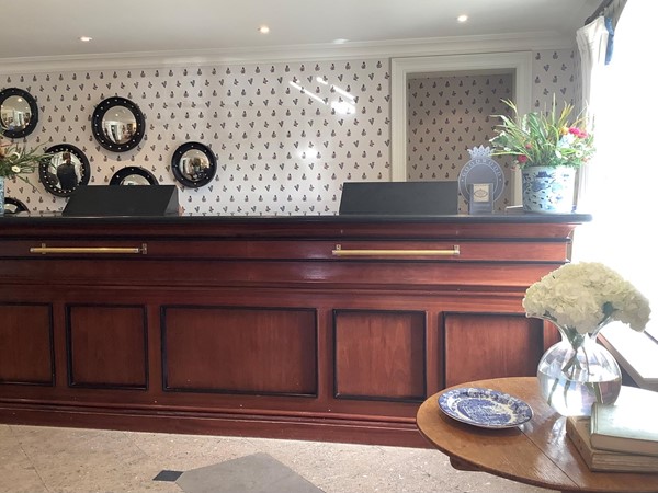 Reception desk