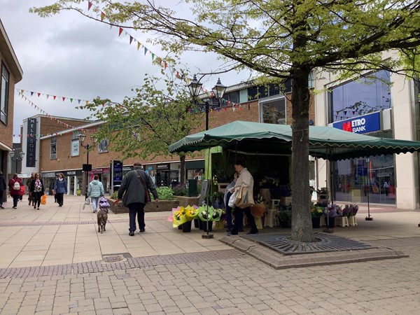 Picture of an out door flower store