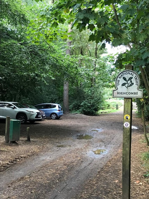 Picture of Hindhead Commons and the Devil's Punch Bowl