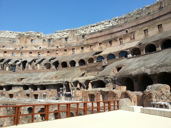 picture of the colosseum rome