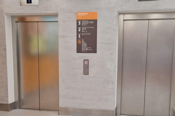 Lifts to all floors