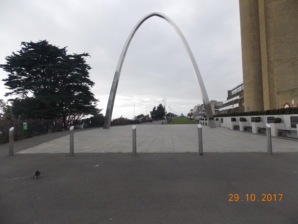 The Memorial Arch looking back up along the Leas