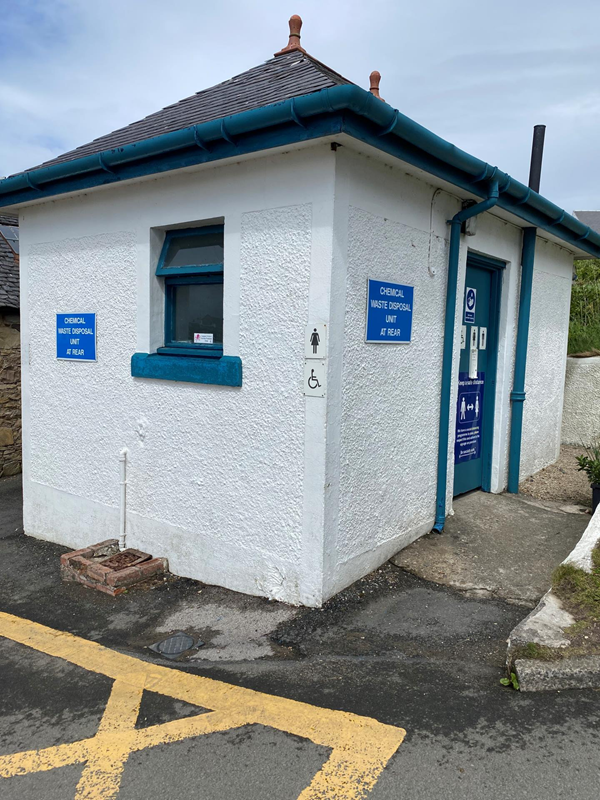 Picture of the public toilet block